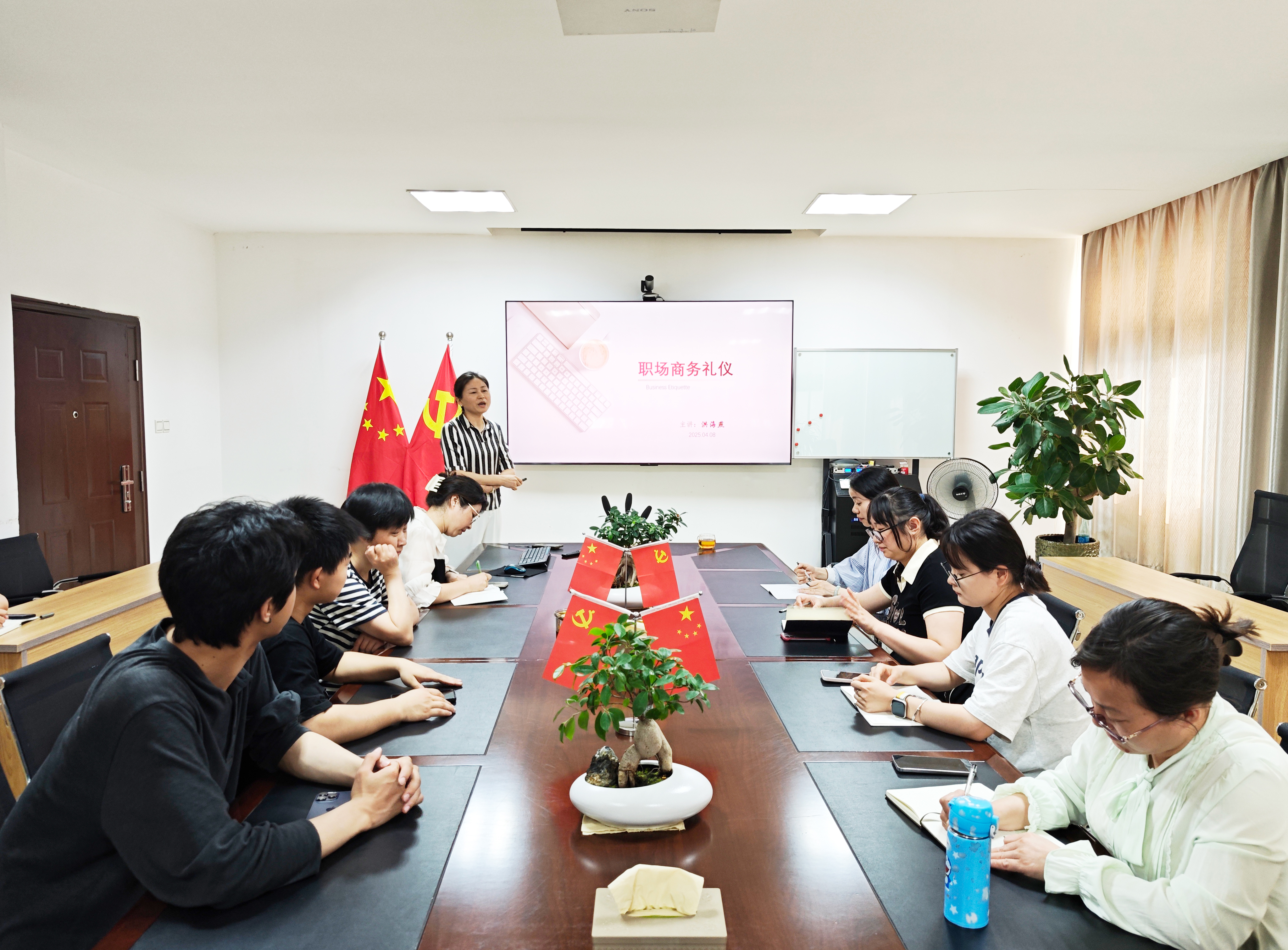 以禮塑形，從細(xì)節(jié)彰顯專業(yè)風(fēng)范