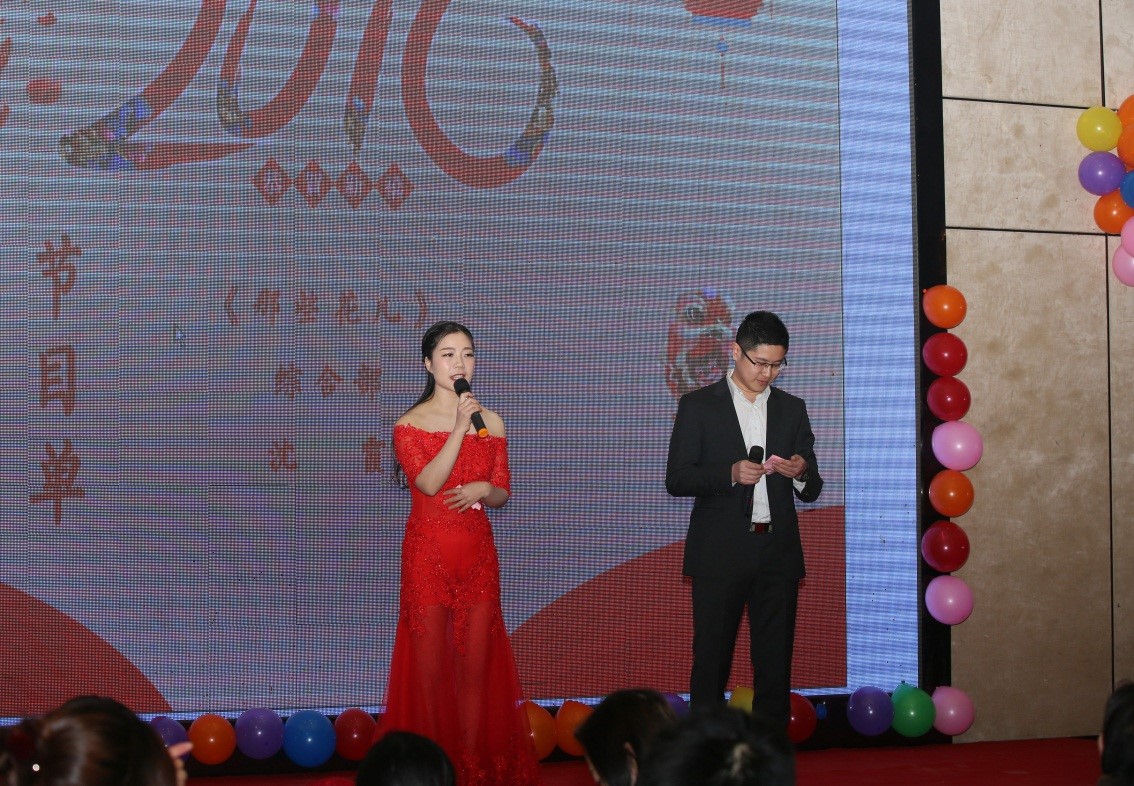 安徽得潤(rùn)電氣2016迎新晚會(huì)（www.uqpyanva.cn）全國(guó)統(tǒng)一客服熱線：400-0551-777