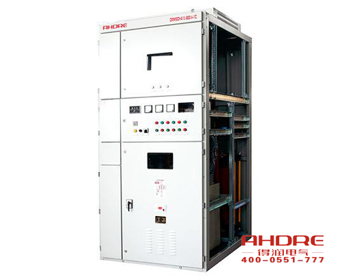 隨著電網(wǎng)供電質(zhì)量進一步加強，為了節(jié)約電能，提高電能的利用率，各企業(yè)積極的在中壓系統(tǒng)采取電容集中補償有力措施，以利功率因數(shù)的提高。這樣企業(yè)就需要找生產(chǎn)無功補償裝置廠家購買無功補償裝置。安徽得潤電氣技術(shù)有限公司就是一家有實力的無功補償裝置生產(chǎn)廠家。下面介紹一下得潤電氣無功補償裝置產(chǎn)品的優(yōu)勢在哪里？